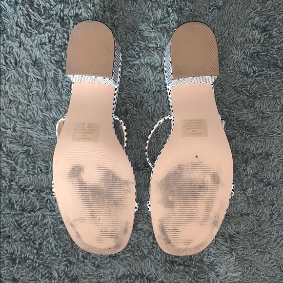 STEVE MADDEN ISSY BLACK-WHITE HEELED SANDAL - Picture 4 of 8